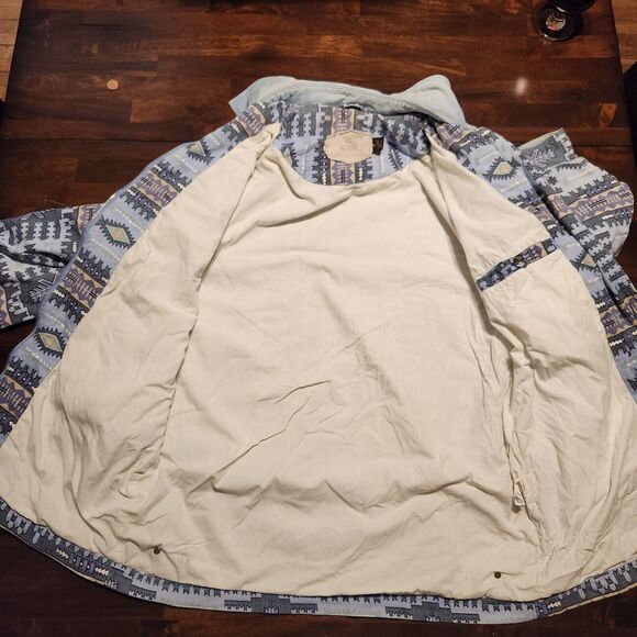 Woolrich Utility Jacket in Gray and Cream Pattern - Picture 16 of 16